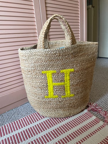 Letter handwoven and wool - letter, h