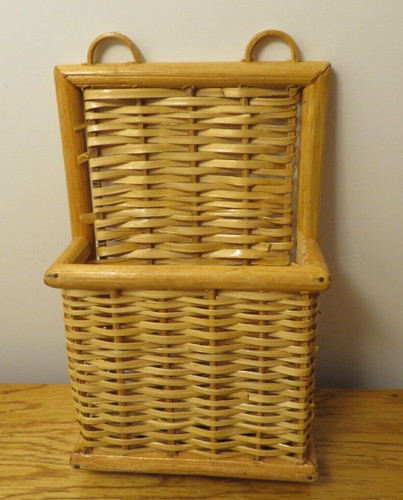 Small wicker rattan hanging - small,
